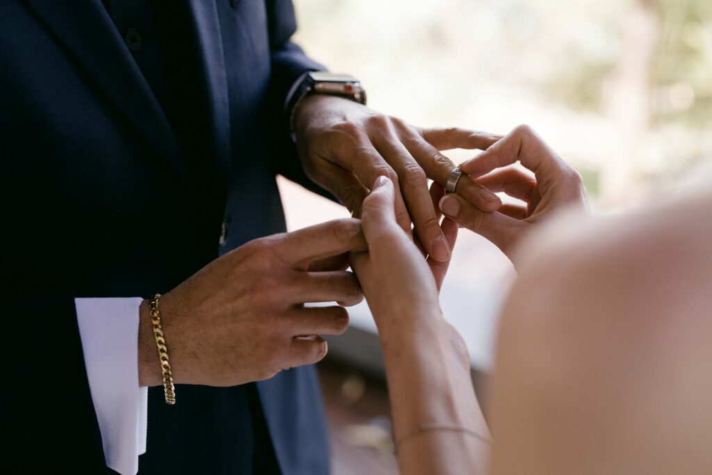 Ring exchange close up 